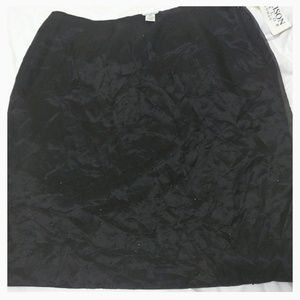 NWT plus size black silk & beaded pencil skirt